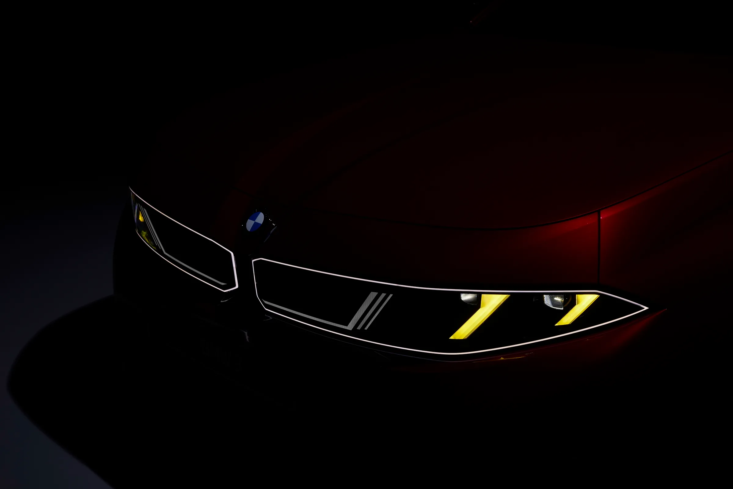 BMW 3 Series Sedan 318 10