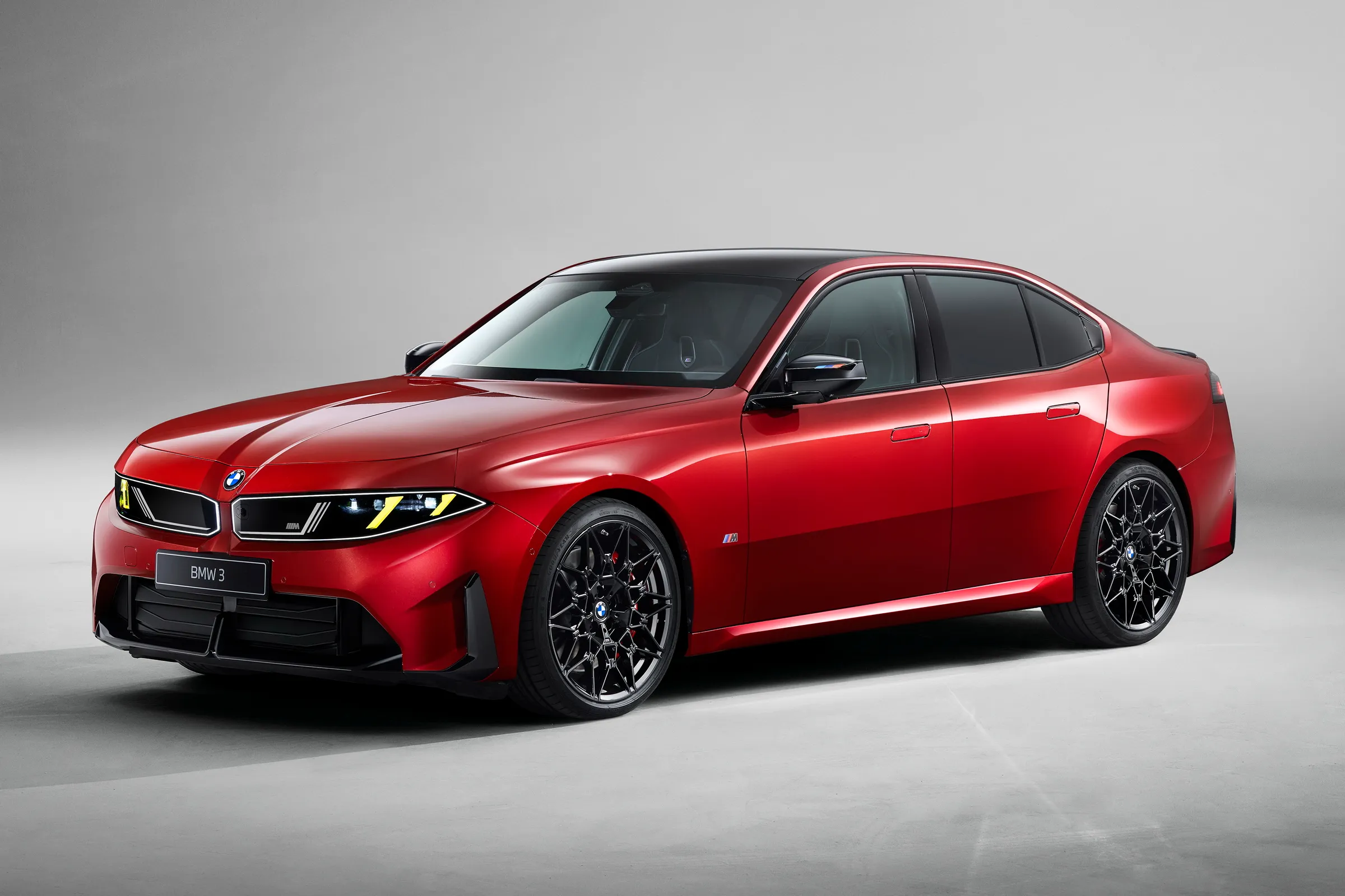 BMW 3 Series Sedan 318 2